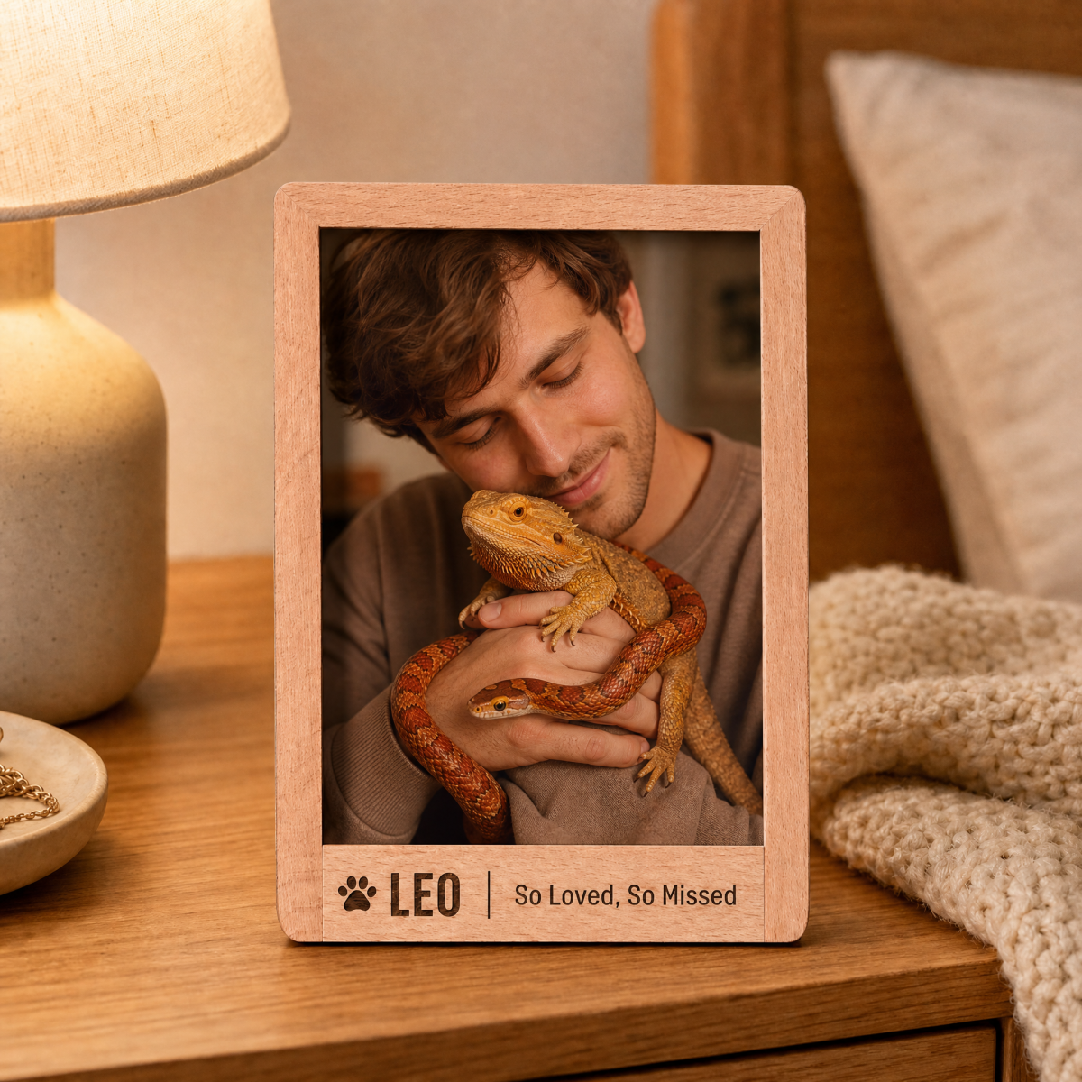 Custom Wooden Exotic Pet Photo Frame - Personalized Engraved Beech Wood Picture Frame with Free HD Photo Print for Reptile & Pet Lovers